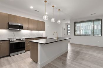 Spacious Kitchen Islands, Breakfast Bars & Pantries*